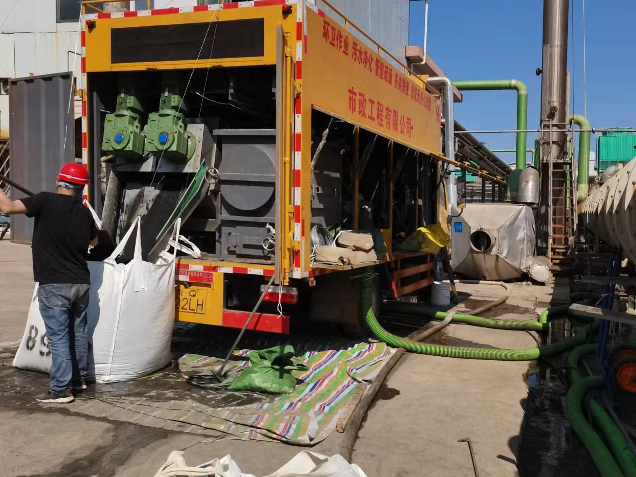 安定淤泥压干处理